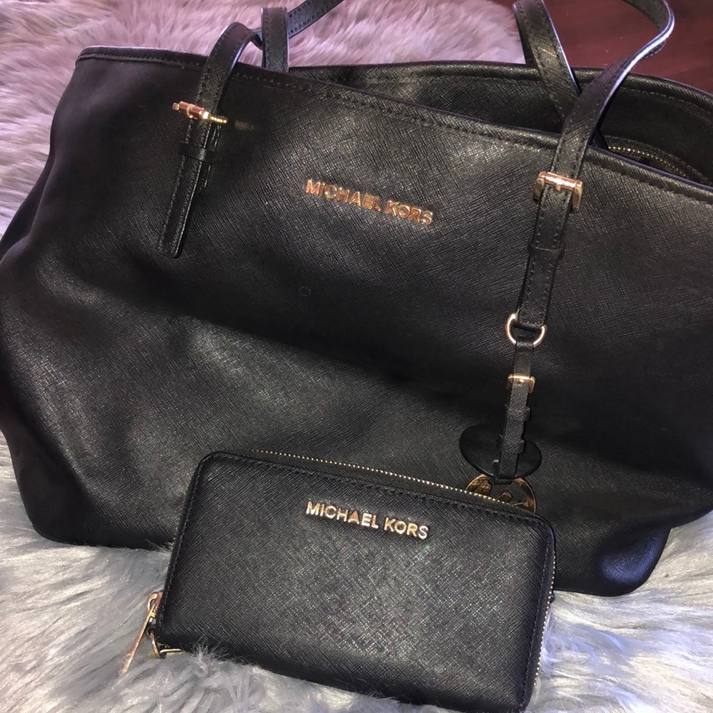 Michael Kors Purse & Matching Wallet